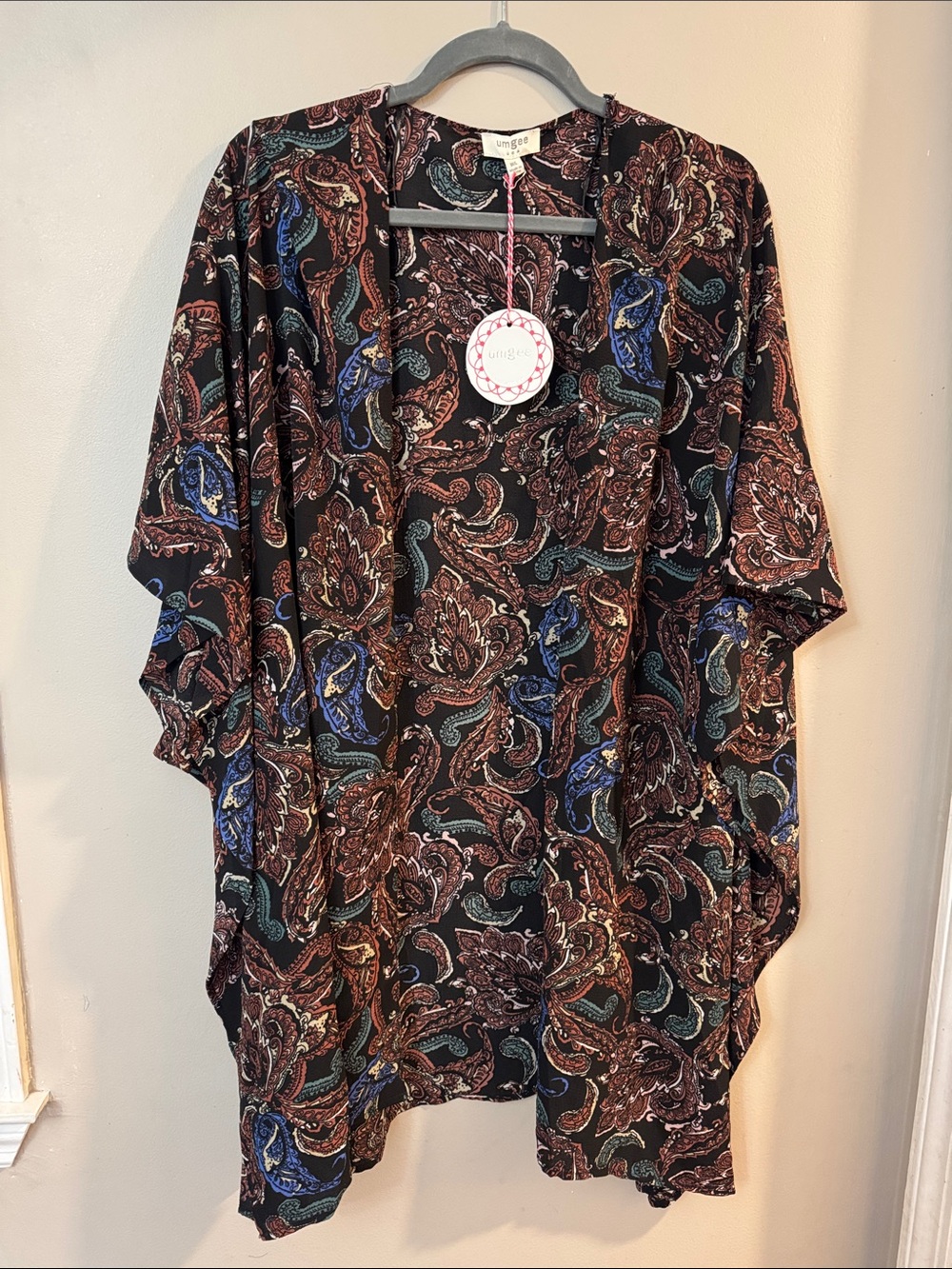 NWT Umgee Black Paisley Kimono M/L